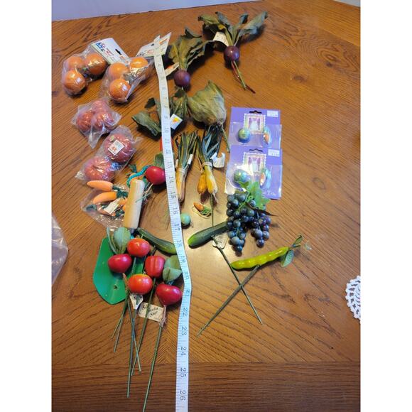 Lot of Assorted Vegetables Root Crops Floral decor Arts & Craft Pieces - Picture 2 of 11
